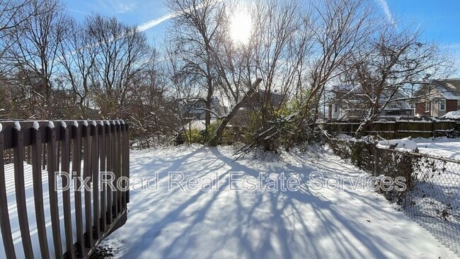 Building Photo - 4763 Dale Ave