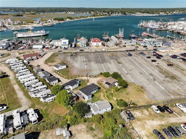 Building Photo - 271 Great Island Rd