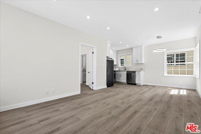 Building Photo - 1165 Stanford St