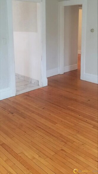Building Photo - 16 Pinkham Pl