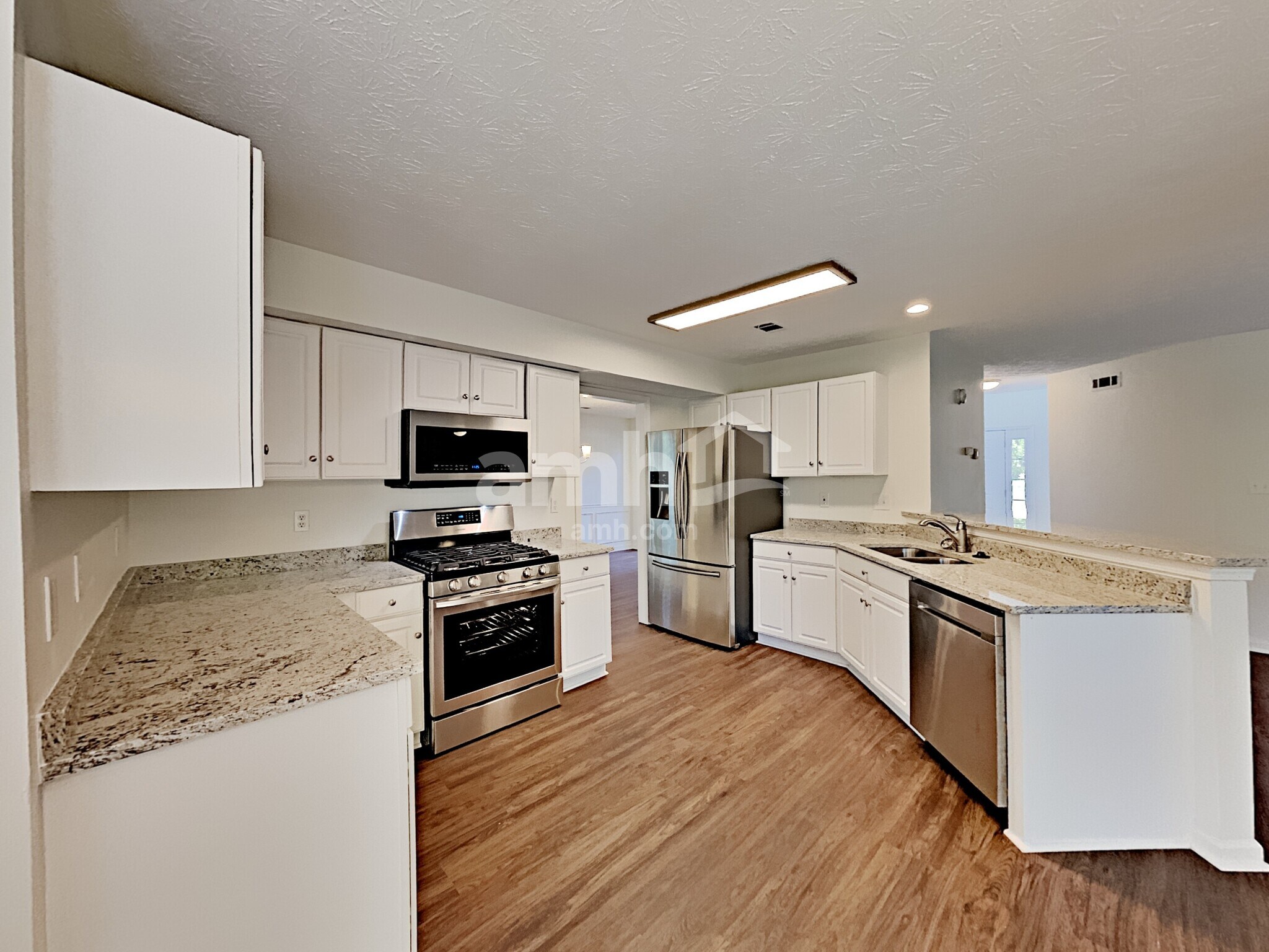 Building Photo - 555 Fosters Mill Ln NW