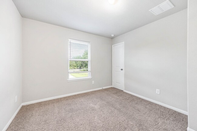 Building Photo - 5130 Wolgan Lake Ct
