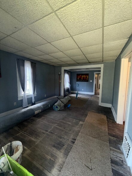 Building Photo - 805 Waldman Ave