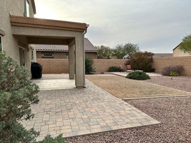 Building Photo - Beautiful Home in Saguaro Bloom!