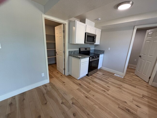 Building Photo - Modern Comfort Meets Stylish Living in This Updated Sparks Home!