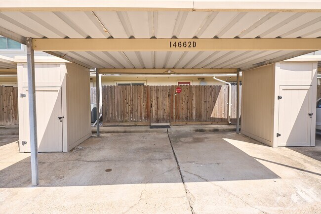 Building Photo - 14662 Perthshire Rd