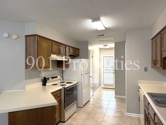 Building Photo - 3638 Dawnridge Cove