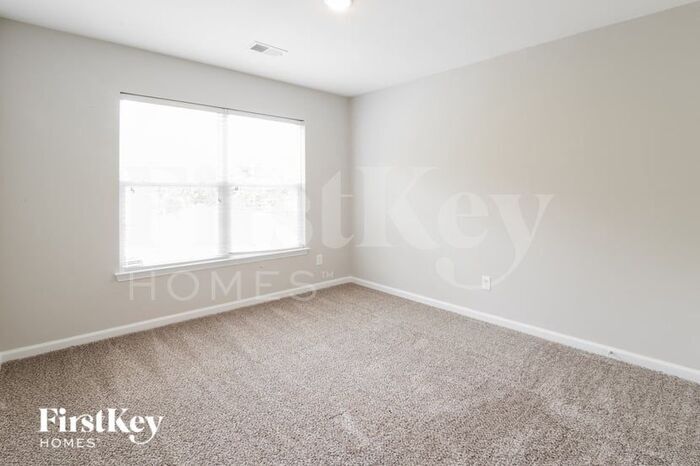 Building Photo - 2815 Pottinger Dr