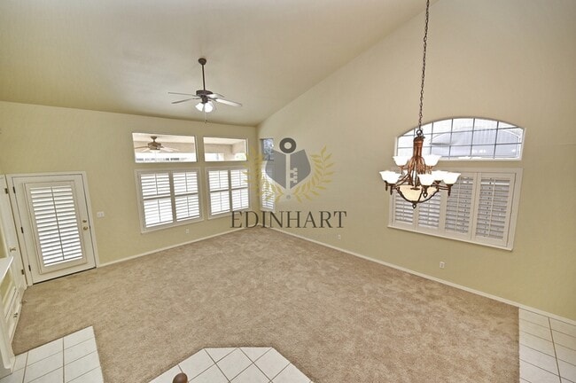 Building Photo - 3750 W Vincent Ln