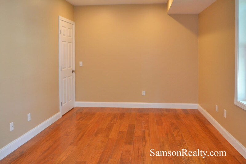 Building Photo - 174 Gano St