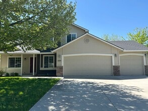 Building Photo - Beautiful4 Bedroom Home in Kuna