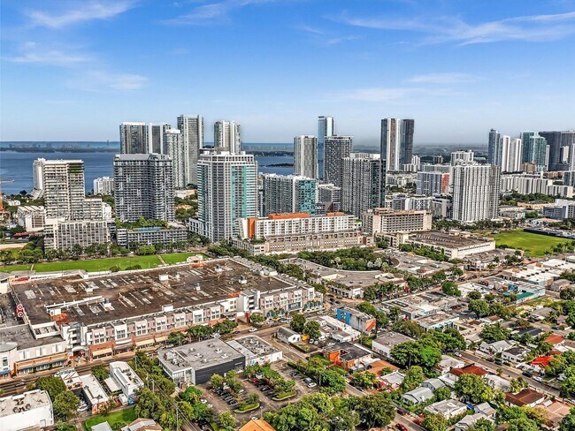 Building Photo - 3470 E Coast Ave