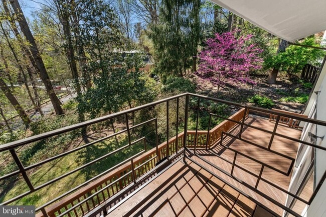 Building Photo - 2820 Ellicott St NW