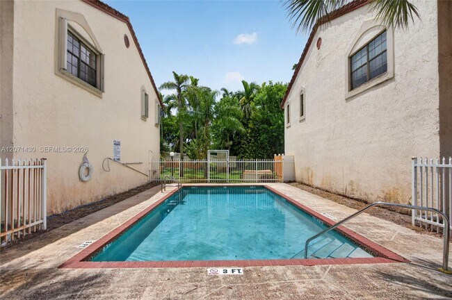 Building Photo - 2880 Coral Springs Dr