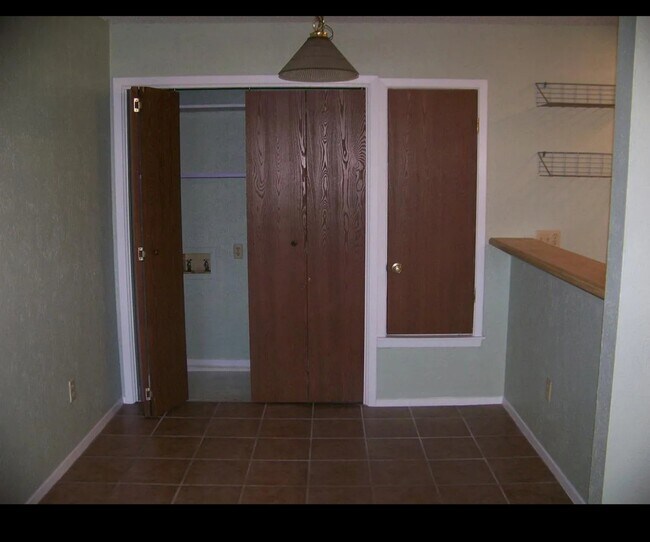 Building Photo - 7605 Woodstone Cove