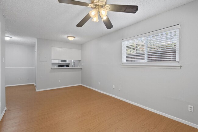 Building Photo - 4105 Speedway, Unit 102