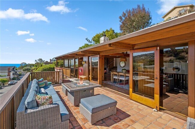 Building Photo - 1346 Cerritos Dr