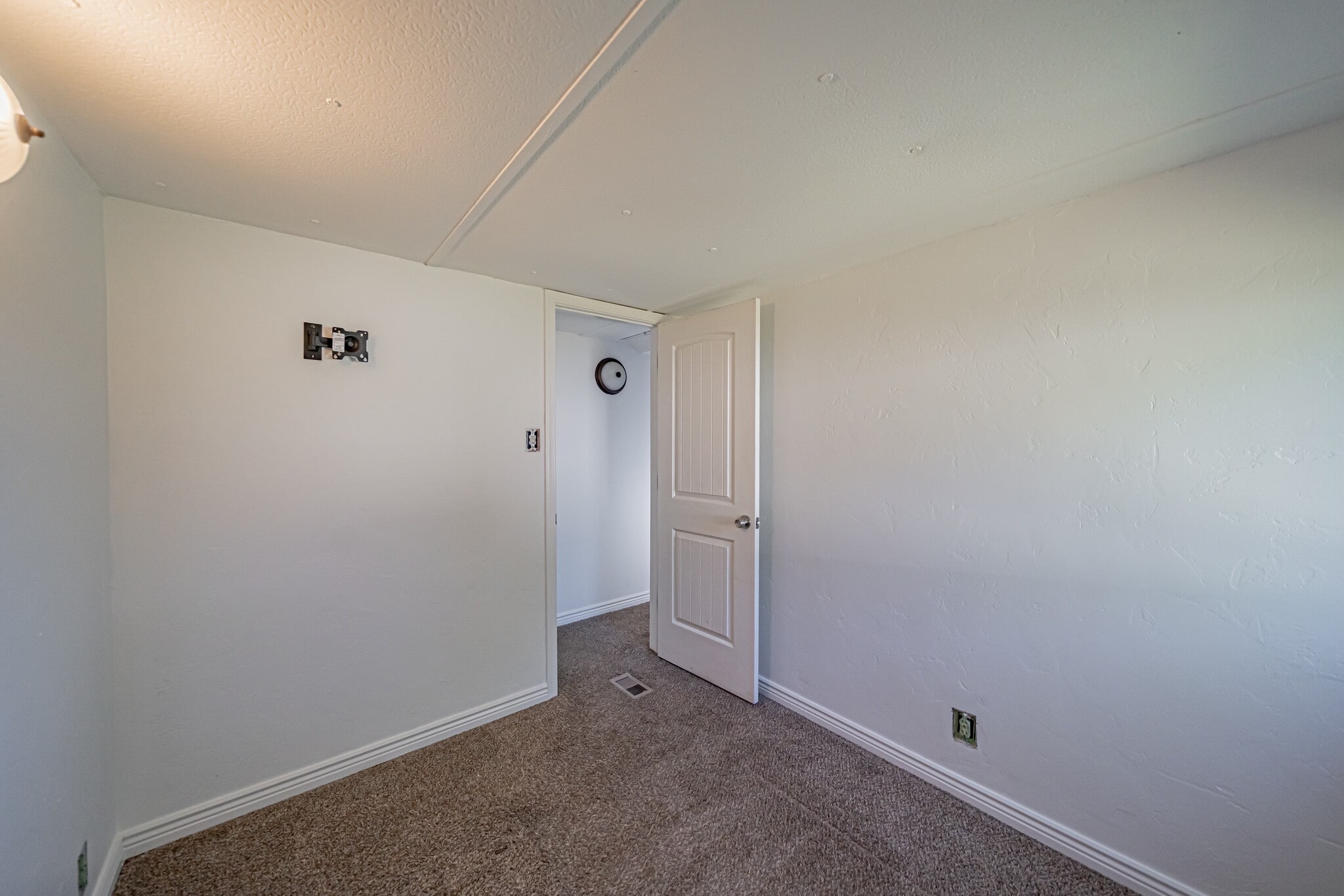 Building Photo - 1452 Huckleberry St