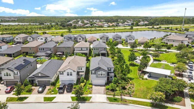 Building Photo - Stunning 4 BR + LOFT /2.5 BA/ 2 CG home in Gorgeous Bexley!