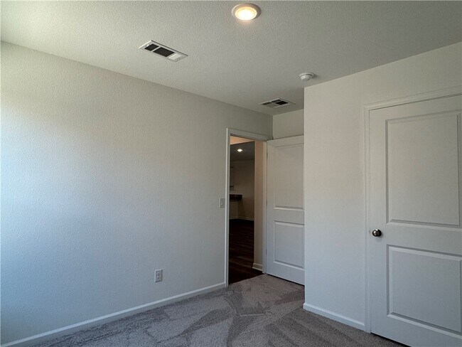 Building Photo - 2455 Tapatio Dr