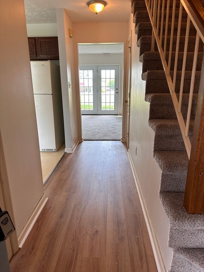 Building Photo - Colony Square Condo Available