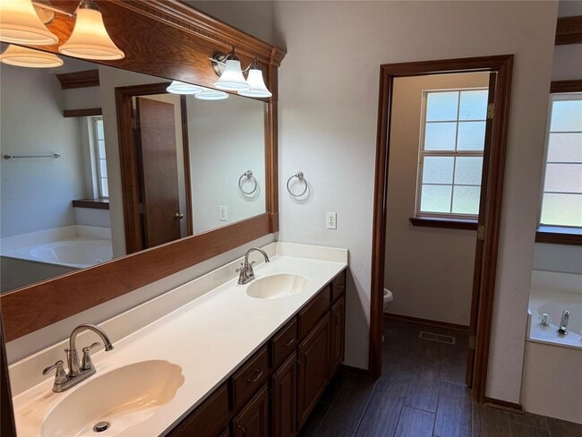 Building Photo - 4205 NW 146th Terrace