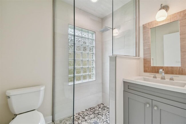 Building Photo - 340 Mehlenbacher Rd