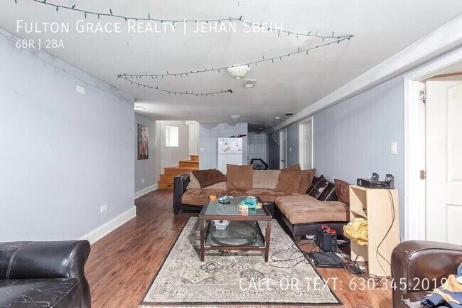 Building Photo - 3126 N Seminary Ave