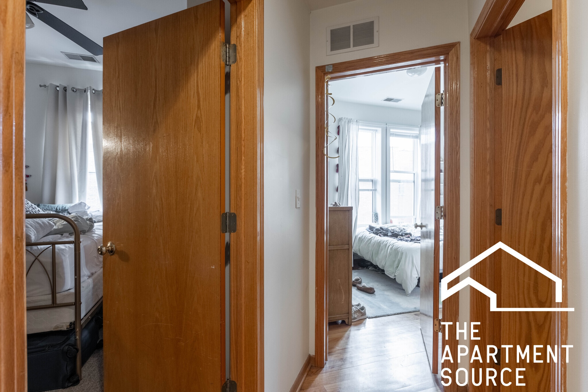 Building Photo - 1446 N Leavitt St