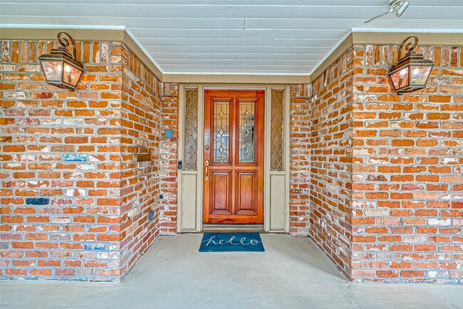 Building Photo - 3710 Linkview Dr