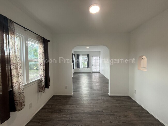 Building Photo - 2523 Alvarado St