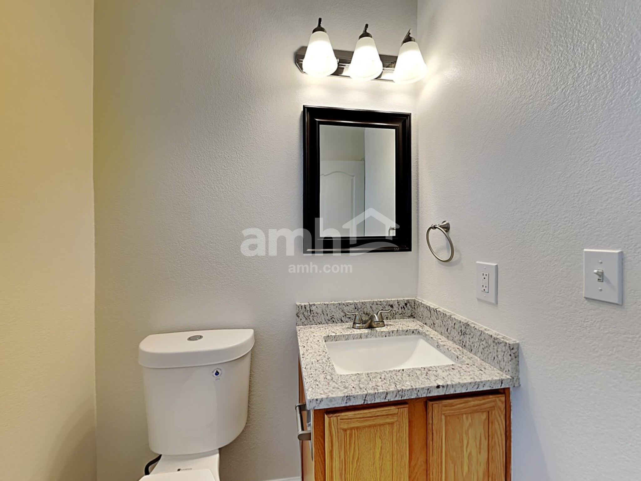 Building Photo - 2095 Pinyon Jay Dr