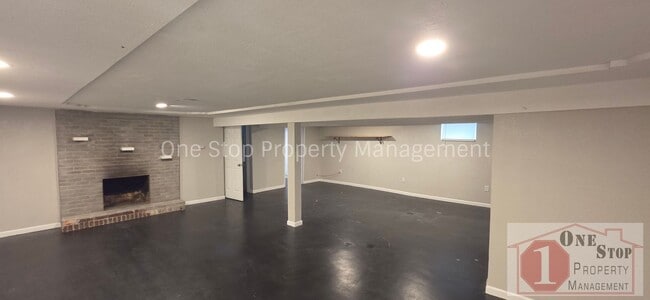 Building Photo - 2111 N 49th St