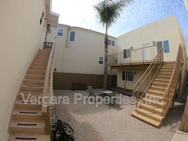 Building Photo - 137 29th St