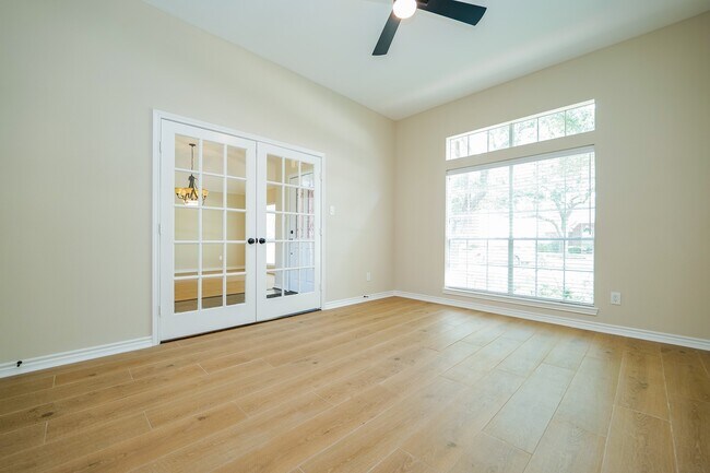 Building Photo - 1823 Brightlake Way