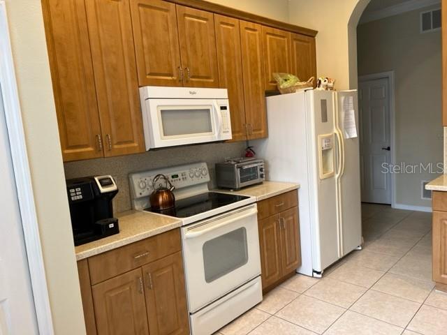 Building Photo - 2427 Caledonian St