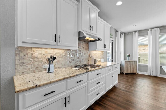 Building Photo - 112 Coral Bean Way