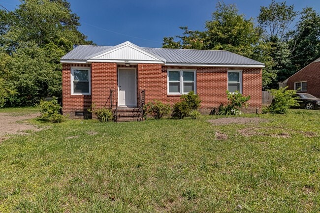 Primary Photo - 3 BR | 1 BA Brick Home in Goldsboro - just...