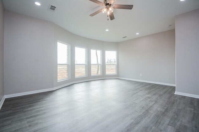Building Photo - 12328 N Chestnut Hls Dr