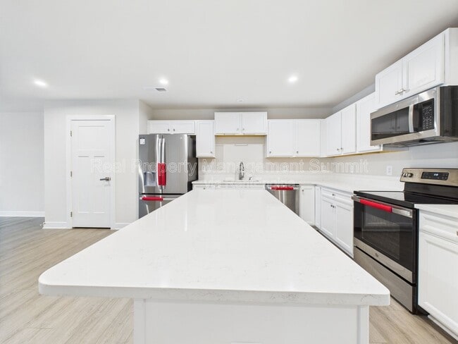 Building Photo - 4711 Hardwell St