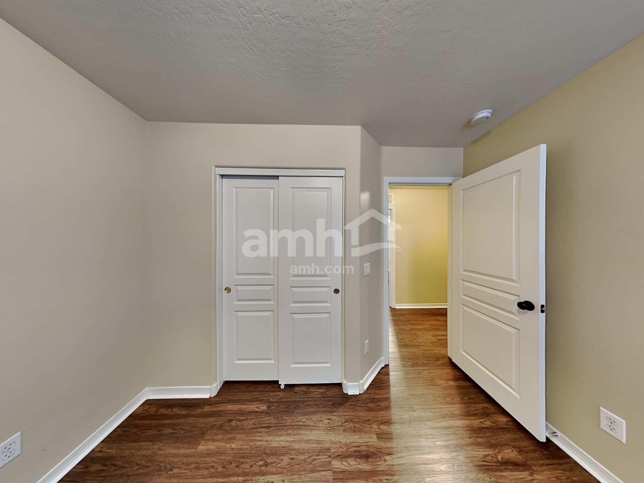 Building Photo - 2451 S 160th Dr