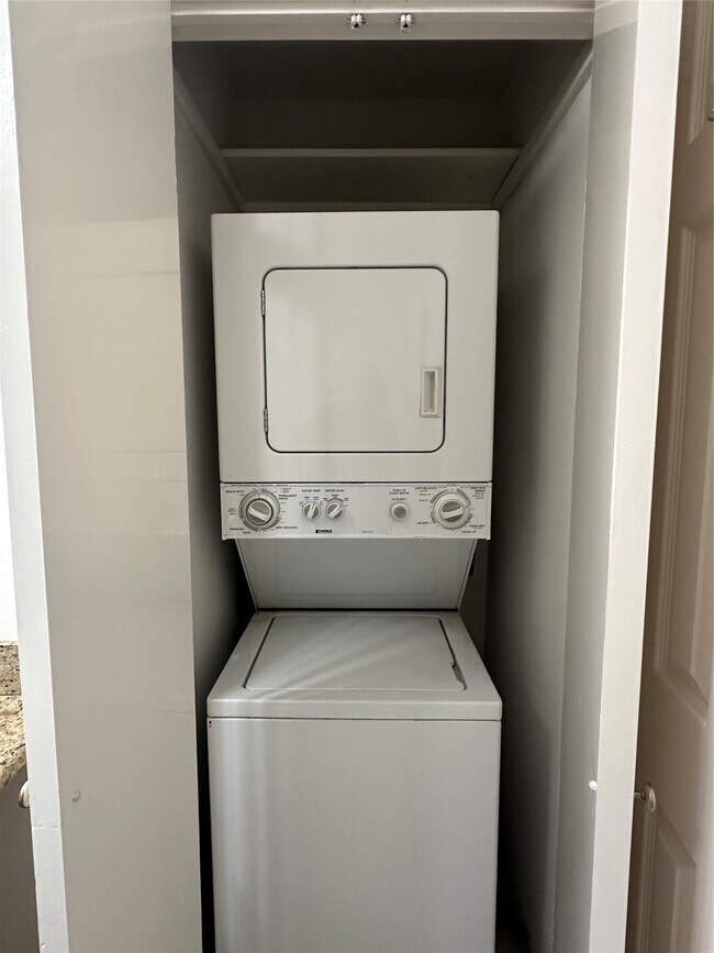 Building Photo - 2001 Bering Dr