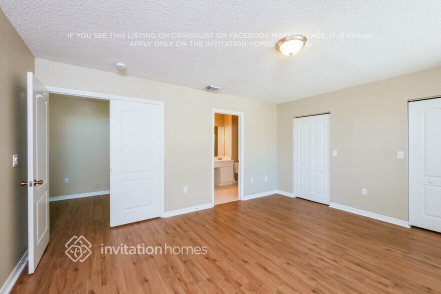 Building Photo - 4661 SW 151st Ave