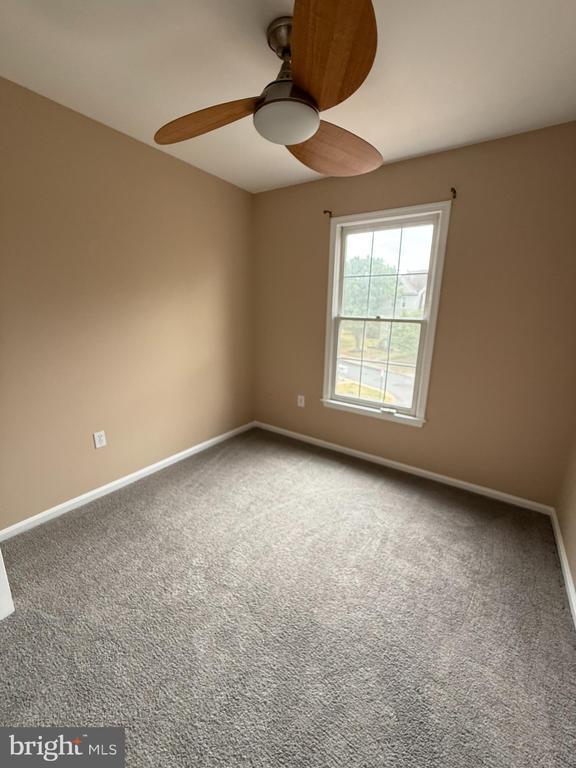 Building Photo - 46748 Woodmint Terrace