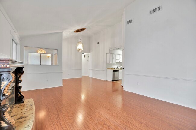 Building Photo - 7619 Lemma Dr