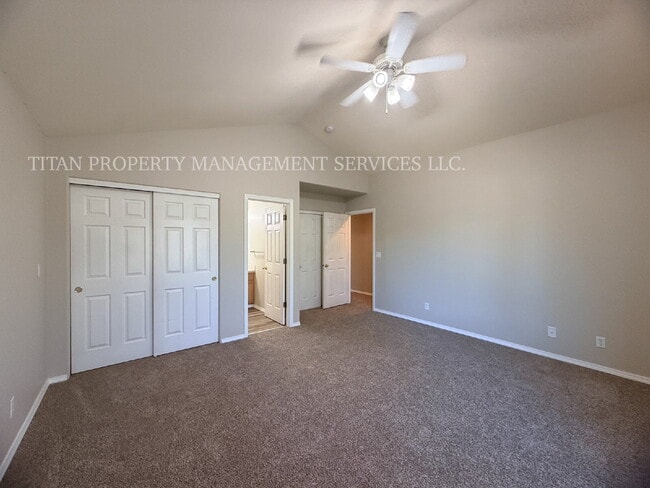 Building Photo - Charming Hillsboro Rental – Spacious, Comfortable, and Convenient
