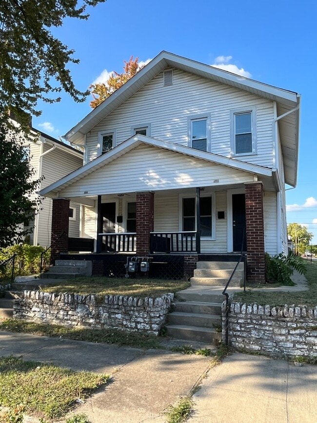 Building Photo - 490-492 E Jenkins Ave