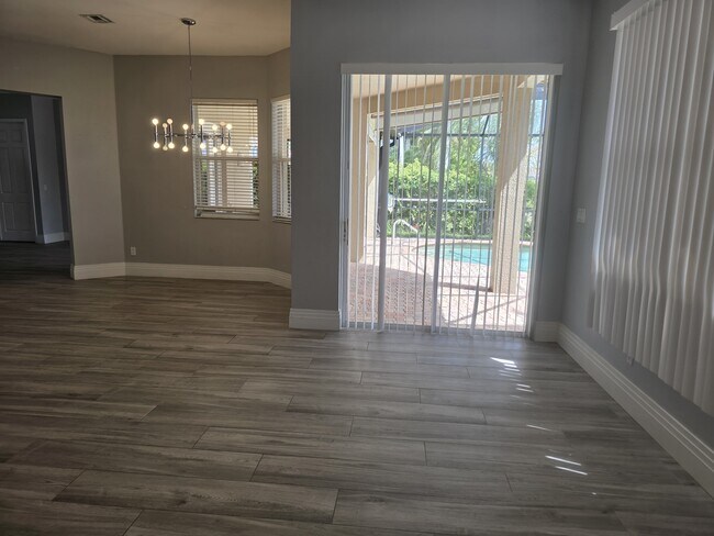 Building Photo - 1028 Port Orange Ct