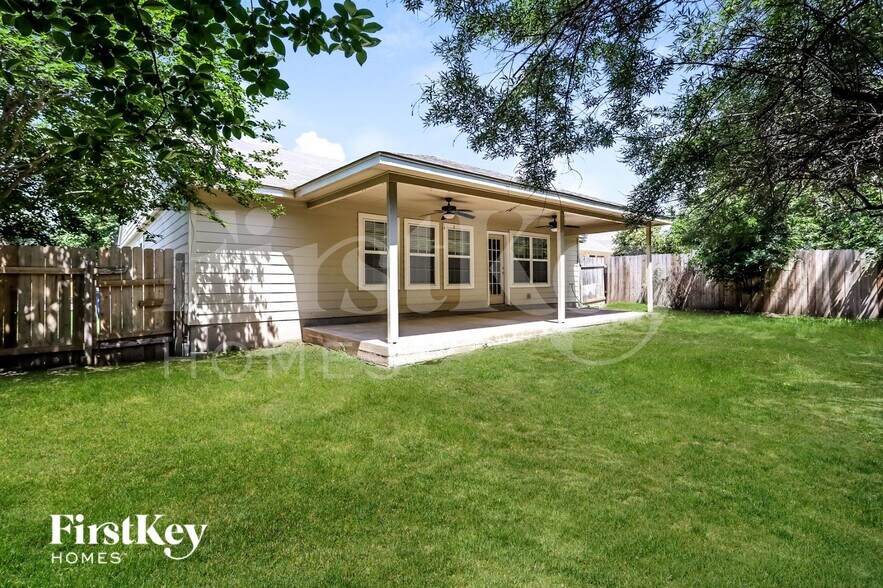 Building Photo - 5102 Roan Brook