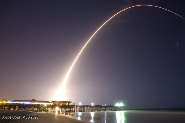 Building Photo - 155 Perth Ave